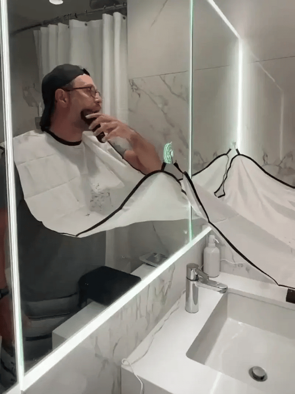 1 + 1 GRATIS IDAG BarberCape™