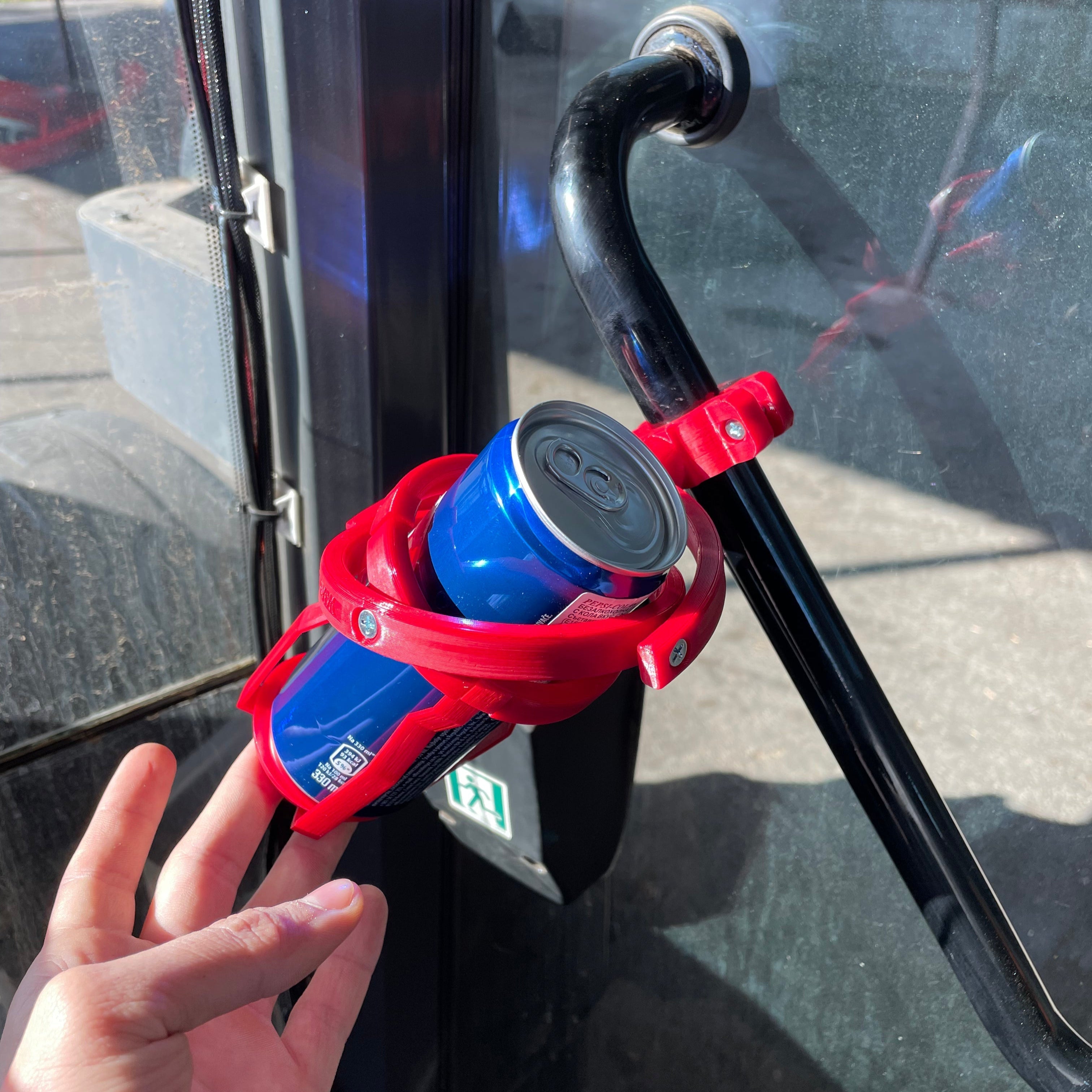 TILLFĂLLIGT 50% RABATT | SteadySipâą | HĂ„ll din drink stabil, Ă€ven pĂ„ skumpiga vĂ€gar!